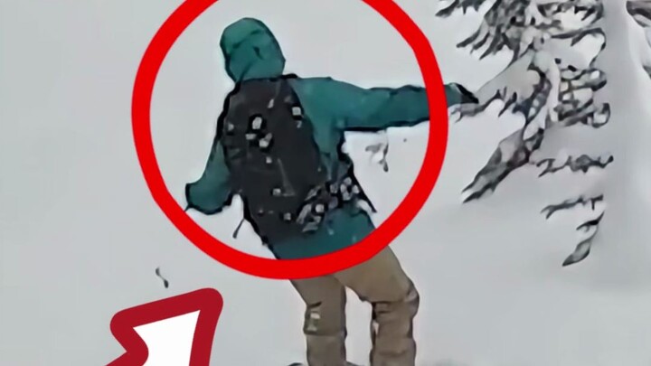 Persahabatan dalam kesusahan saat bermain ski