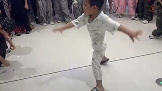 这衣服让我轻敌了