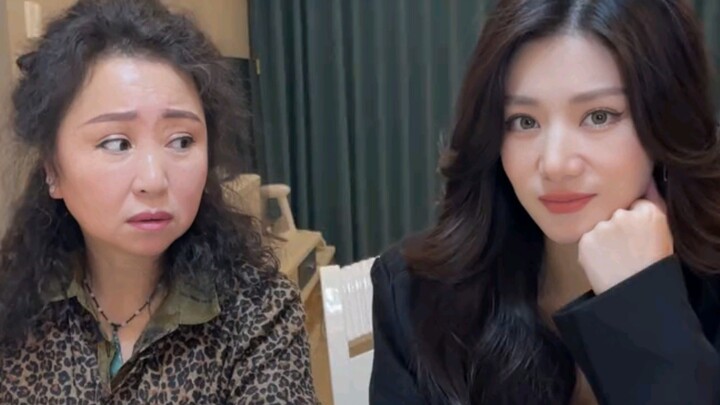 حماتي صريحة، والصهر المستقبلي ماكر وذكي.