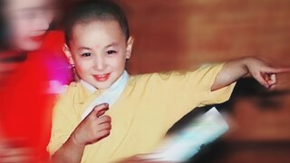 他可能是演员里穿僧衣最多的人了