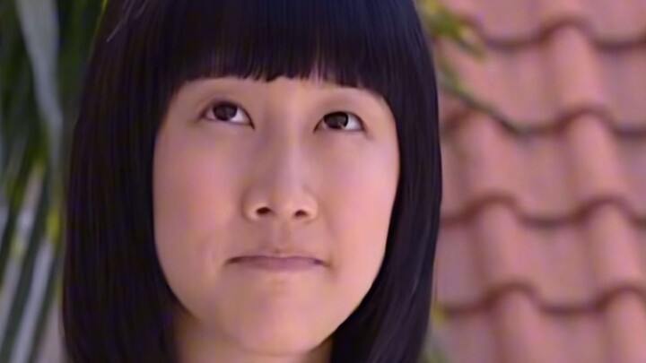 Xiaoyue spoils Yan Lili to no end.