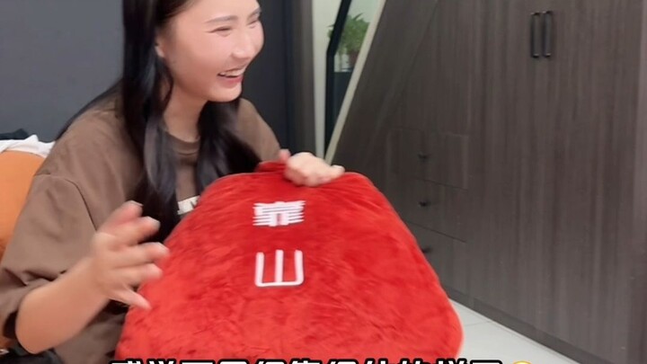 My brother-in-law calls this move "Courtesy First, Force Later."