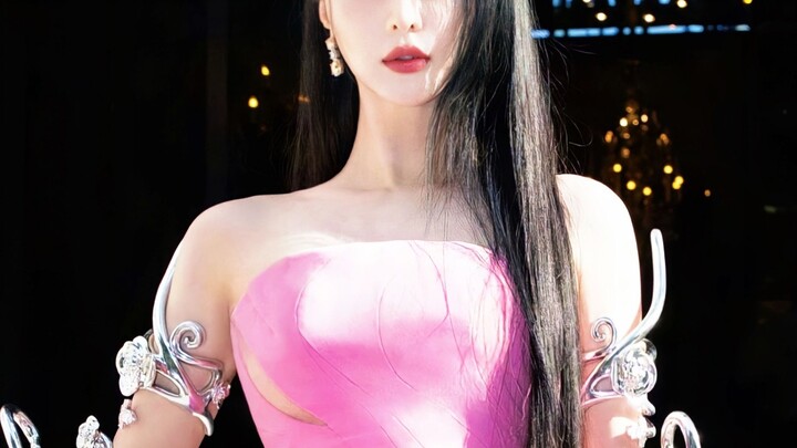 三天八个造型，这姐喊话内鱼来抄作业啦！