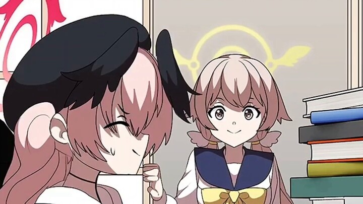 The girl who peeked at the comics is so cute
