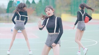 不会真的有人在篮球场跳 鸡你太美吧......