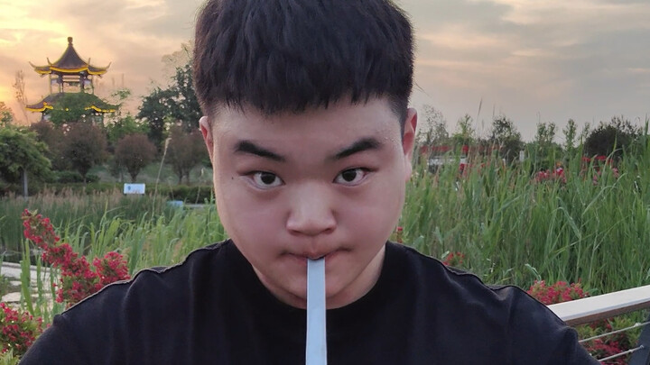 哪有什么铜皮铁骨只是不断地练习和坚持罢了!