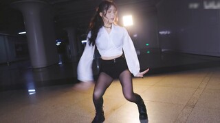 【Xi Meng】New Year's first dance! The black silk glasses girl is back! I wish everyone a new year of 