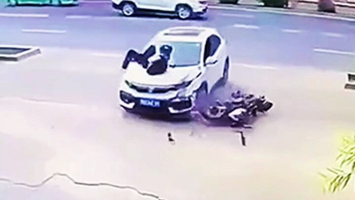 Can a car really feel like it’s flying through the sea, land, and air?!