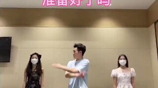 我的转扇怎么有扭秧歌的感觉