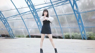 【九九】-Thumbs Up Let’s go dancing together!