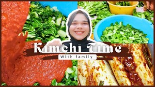 LET'S MAKE KIMCHI WITH FAMILY ❤️😍 - 50 Kilo's of KIMCHI !! عملنا أكبر كمية كيمتشي كوري 🙊🇰🇷✨💙 #kimchi