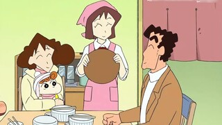 [Crayon Shin-chan] The whole family went to eat handmade udon noodles, and then went to the supermar