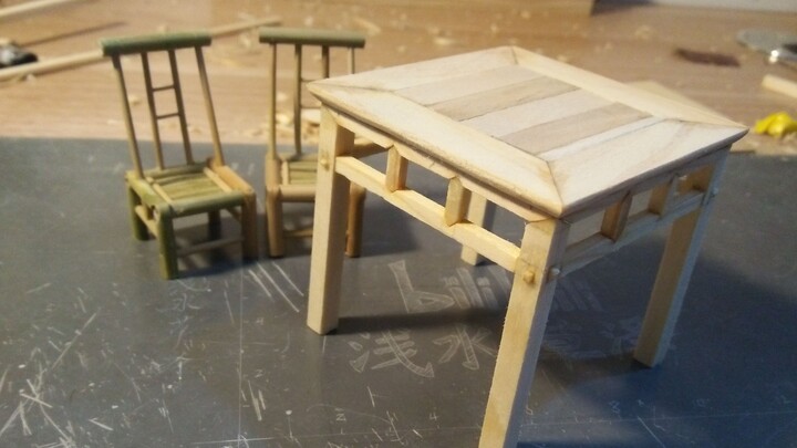 งานฝีมือ|ใช้ไม้ทำโต๊ะสี่เหลี่ยมเล็ก ๆ