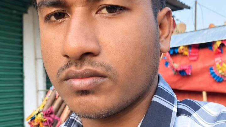 আমি শুনো মানুষ