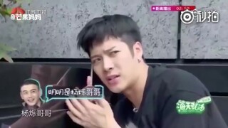 王嘉尔逼疯白敬亭，旁边的人也快疯了