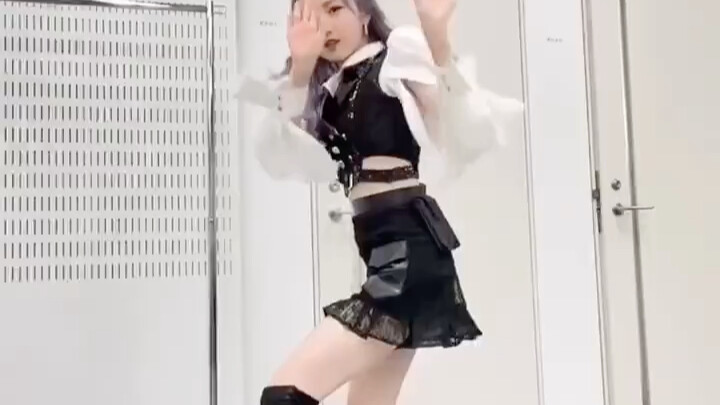 〖Hitomi Honda〗Dance Challenge FEARLESS - LE SSERAFIM Pembaruan TikTok 15052022