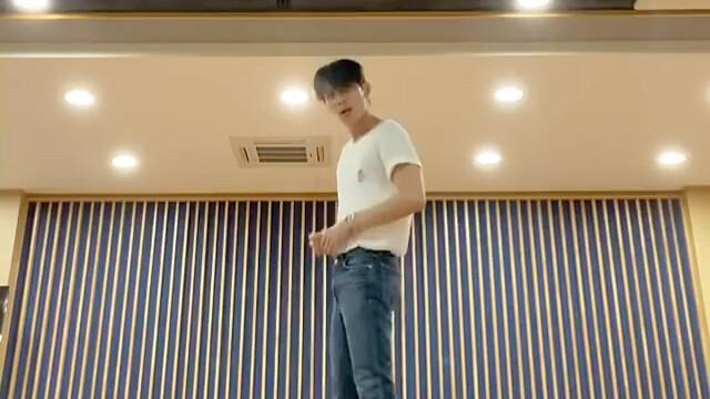 SF9 Liu Taiyang คัฟเวอร์เพลงใหม่ของ EXO "Don't fight the Feeling"