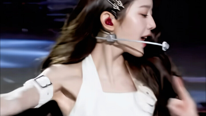 “จริงๆ แล้วฉันก็ยังอยากเป็นเธอมากกว่า”