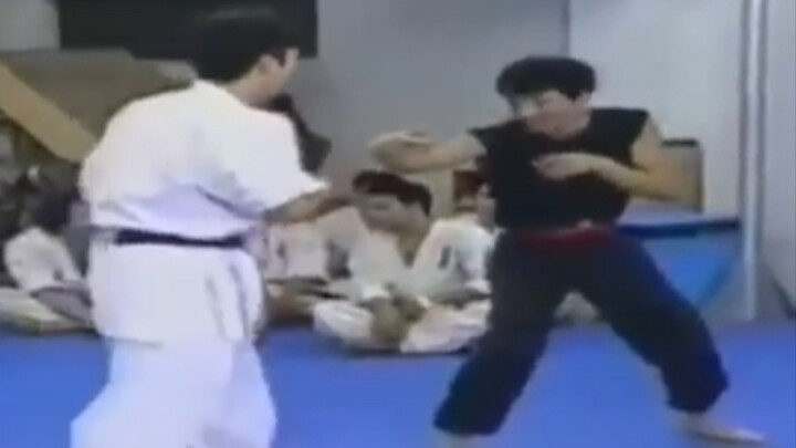Thập niên 90, Trung – Nhật giao lưu võ thuật: Túy Quyền đối đầu Karate Nhật Bản, cả trận bị áp đảo k