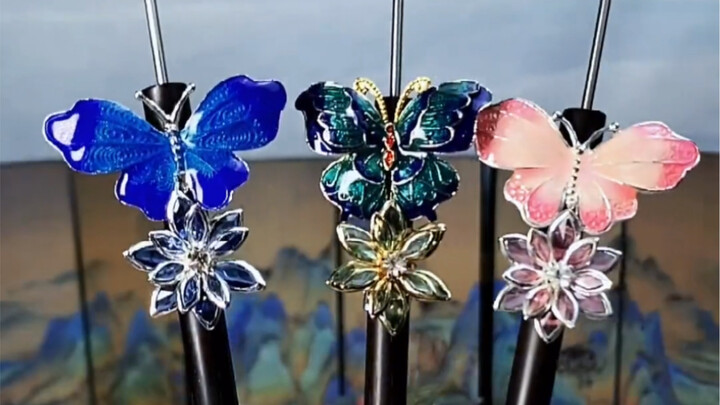 Jepit rambut pedang tersembunyi berbentuk kupu-kupu akan segera dihentikan penjualannya! Karena pros