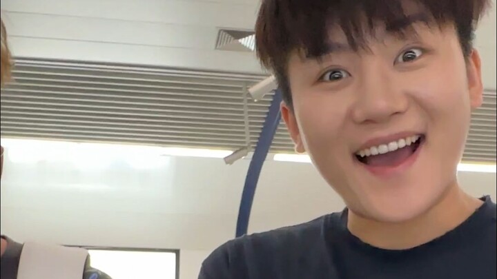 โลกแบบนี้ฉันเป็นคนสุดท้ายที่ได้สัมผัสเลยใช่ไหม?