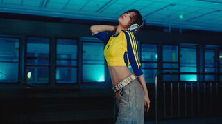 If you ask me, the killing part of Baoguai's new song is this