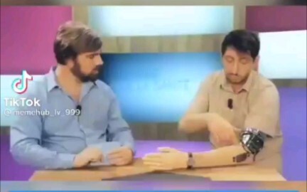 Jangan Tertawa Challenge 1 – Lengan Robot Gila-gilaan Hahaha Hahahaha (Saya Si Pekerja Kantoran Ngga