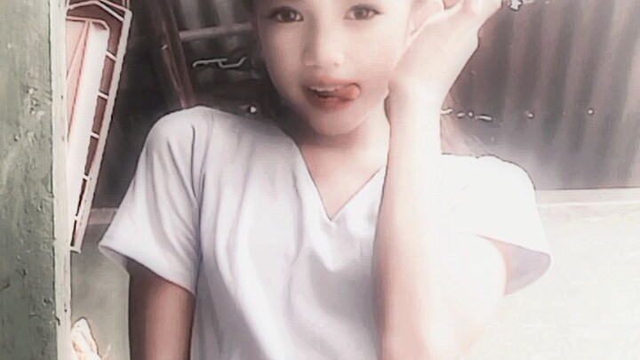 Follow naman kayo sakin kahit  isa lang 😊😊😊😊