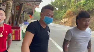 Đâu cat moi bị úp