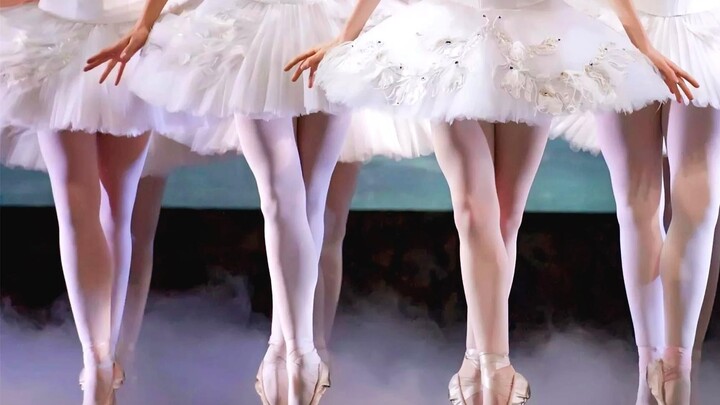 Ballet girl obsessed with Swan Lake, black feathers grow out of her body, Oscar winner for Black Swa