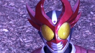"As long as there is light, I can evolve!" Agito's true final form - Shining Crab Form (doge)