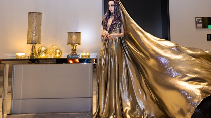 【Fan Bingbing】Dubai Trip: A Perfect Blend of Fashion and Beauty!