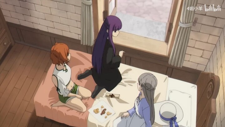 Fei Lun is wearing socks!