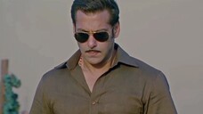 Dabangg | Chulbul Pandey hit Makkhi Pandey fight scene