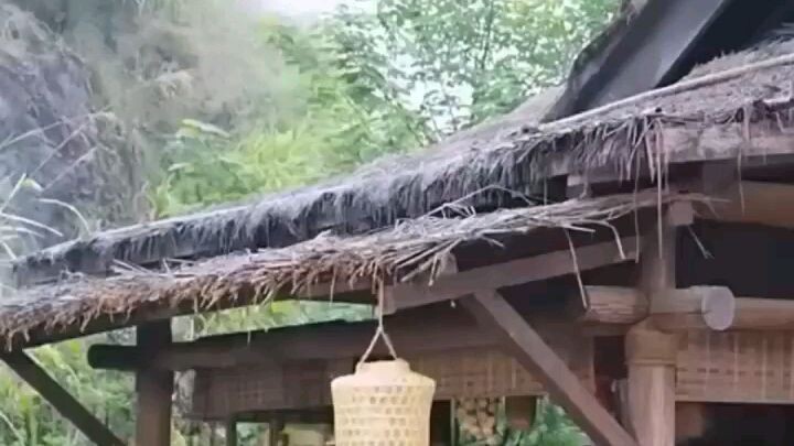 สาวข้ามมิติเข้าไปในหนัง