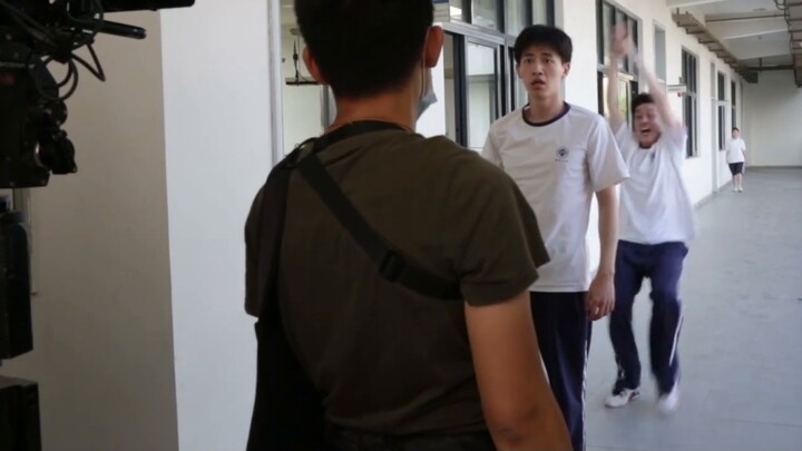 จริงๆ แล้ว ฉันได้แสดงภาพยนตร์ในช่วงฝึกงานช่วงฤดูร้อน