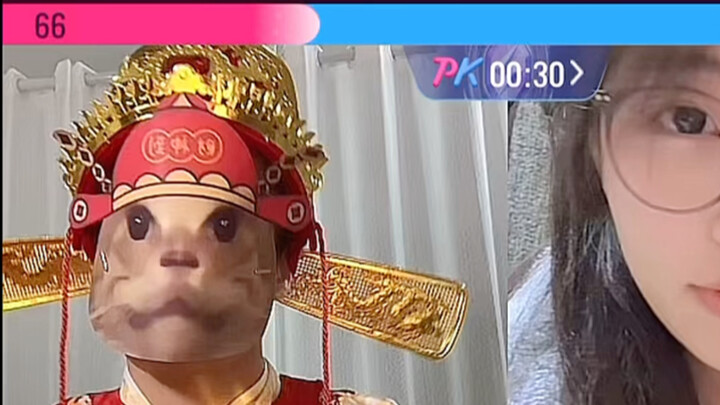 Live streaming silaturahmi tahun baru dihadapkan dengan kabel data, berusaha sekuat tenaga namun tet