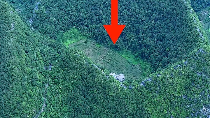 A safe and mysterious paradise surrounded by mountains was discovered in the Shiwandashan Mountains 
