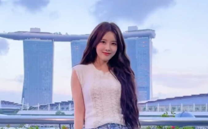 معجبة مهووسة للغاية بـ STAYC شيو إن تقدم أول رقصة على أغنية IU الجديدة "سبور" هولسي