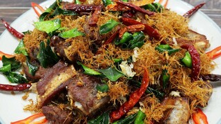 ซี่โครงหมูทอดสมุนไพร หอม กรอบ อร่อย