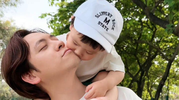 A Bubble-Filled Summer Childhood