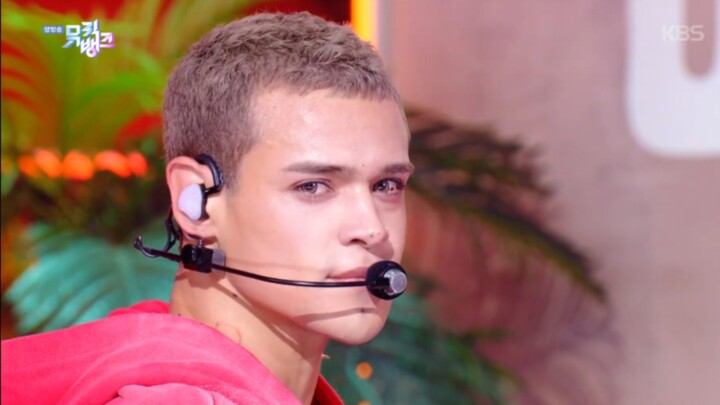 Nhóm nhạc nam Latinh của HYBE – SANTOS BRAVOS: Sân khấu quảng bá ca khúc “VELOCIDADE” – 26/04/2017