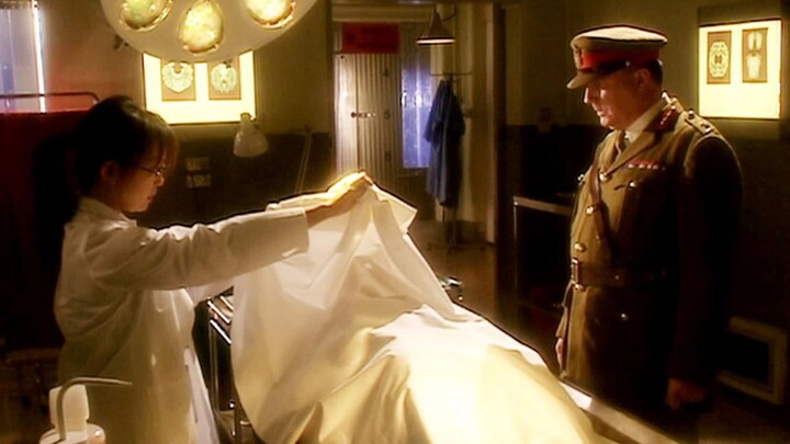 [Science Fiction Fans] In the fourth episode of Doctor Who, scientists discovered an alien corpse. A