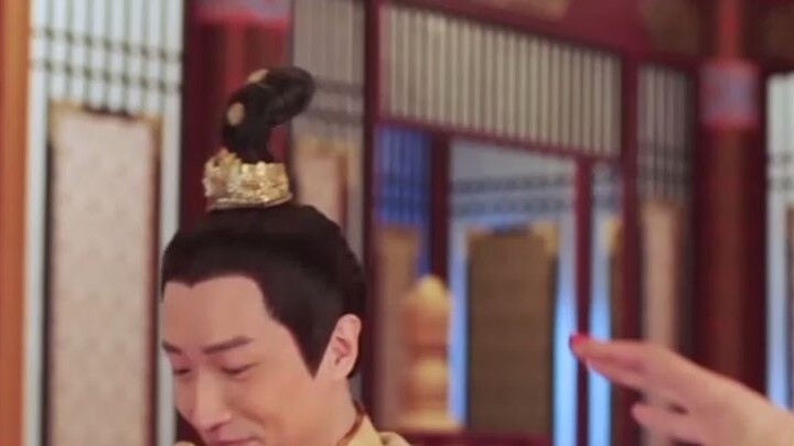 Đạo diễn: Anh muốn làm tôi tức chết à? Khán giả: Bạn muốn làm tôi cười chết à? Clip NG của "The Conc