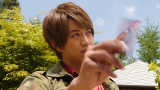 10 Transformasi Multi-Orang Super Tampan Teratas