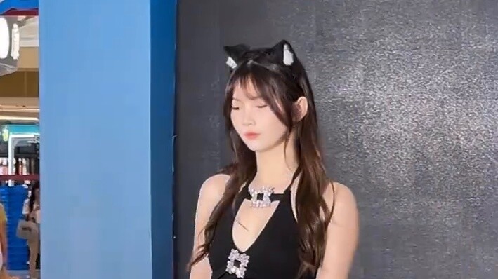 แคทวอล์ก AOA ลุคเบาๆ น่ารัก ~ กำลังจะขึ้นแคทวอล์กแล้ว!