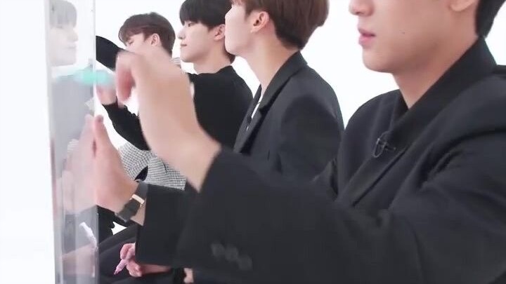 【SVT_ZER·0】220203 การสัมภาษณ์ด้านศิลปะของ SEVENTEEN: คิมมินกยู บูซึงกวาน ชเวฮันรยอล VERNON อีชาน DIN