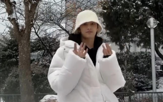 [Tantangan] 240117 Cha pertama Wen Junhui di tengah hujan salju