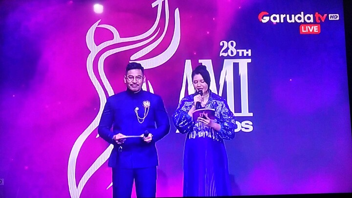 Chandra Darusman Untuk Lifetime Achievement AMI Award