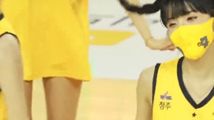 كوريا الجنوبية فريق المشجعات لي دو هي 220122 عروض كي بي ستارز لوكو